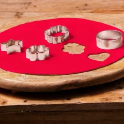 FunCakes - Tårtlock av sockerpasta Röd