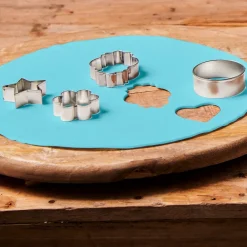 FunCakes - Tårtlock av sockerpasta Babyblå