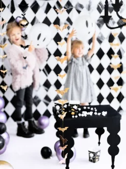Halloweendekoration - Hängande Fladdermöss i guld 150 cm