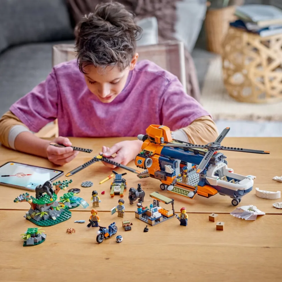 LEGO City - Djungelhelikopter och basläger 8+