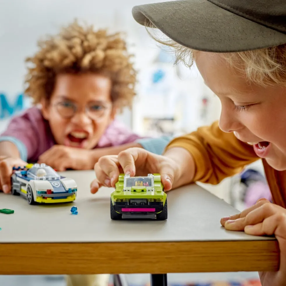 LEGO City - Jakt med polisbil och muskelbil 6+