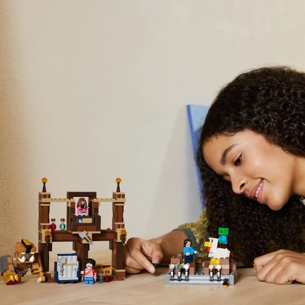 LEGO Minecraft - Skogsherrgårdens stridsring 10+