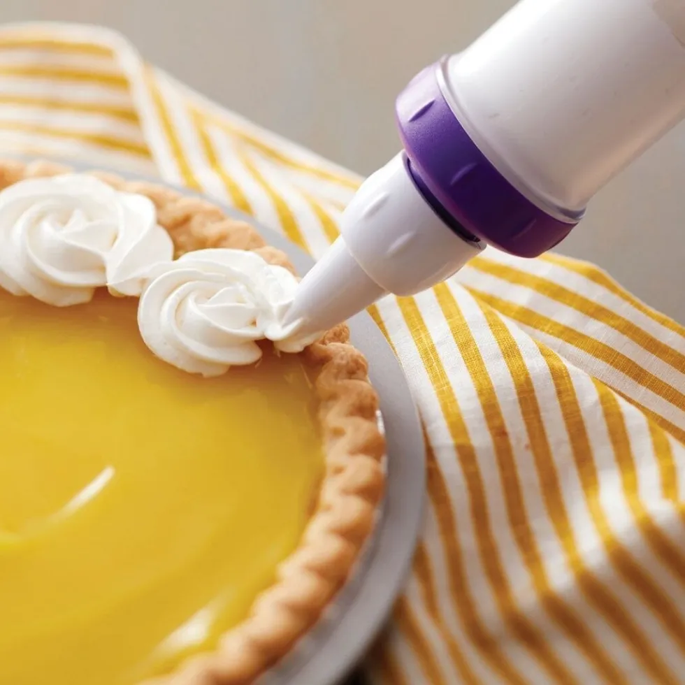 Wilton - Dessert Decorator Plus Sprits
